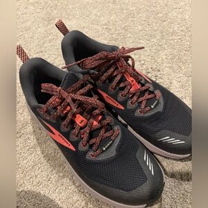 Brook size 10 worn once